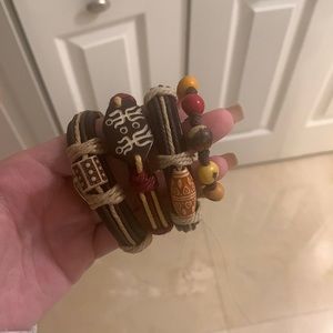 Set a four bracelets